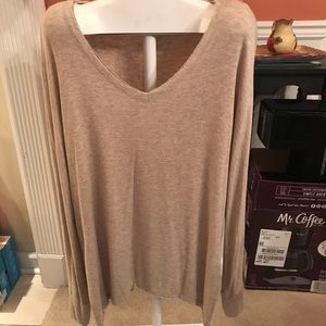 Elan Oatmeal Long-Sleeve Lightweight Top